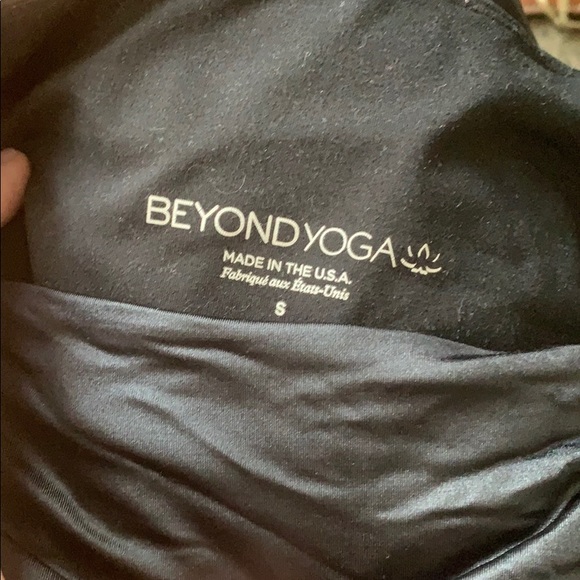 Beyond Yoga - High Waist Long Legging in Shiny - S - Picture 3 of 6